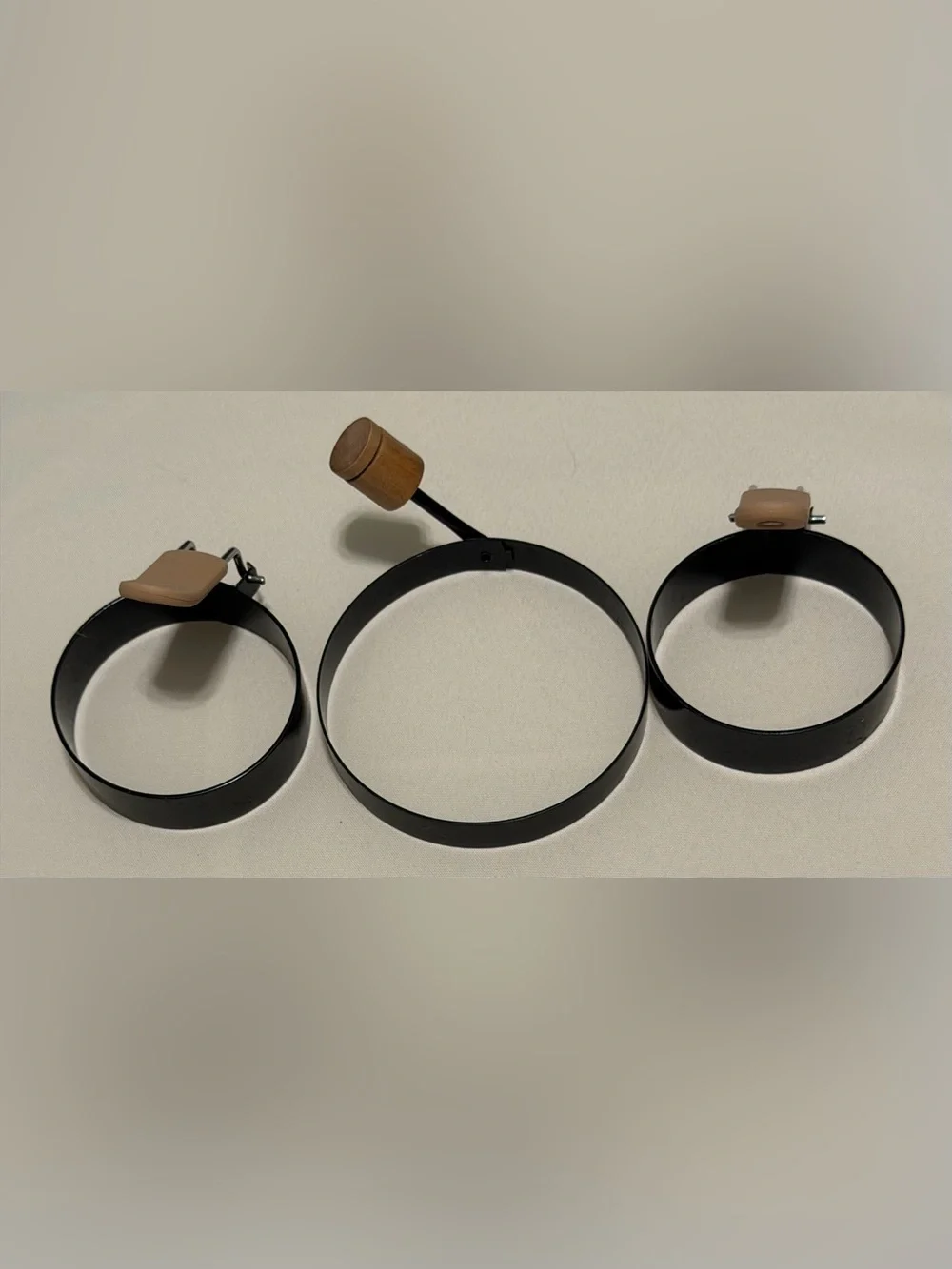Lodge Pot Handle Holders (5) with Cast Iron Egg Ring (3) Set
